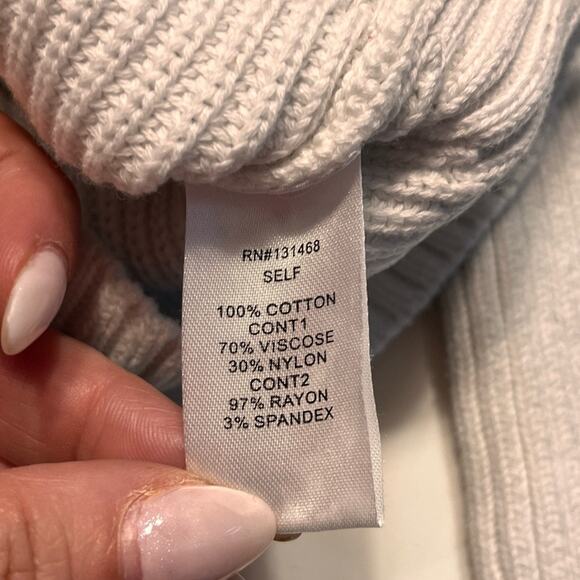 Fate Cream Crewneck Sweater with Multicolor Puff Sleeves Medium - Picture 8 of 11